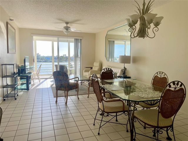 7872 SAILBOAT KEY BLVD S BOULEVARD S 504, South Pasadena, FL 33707