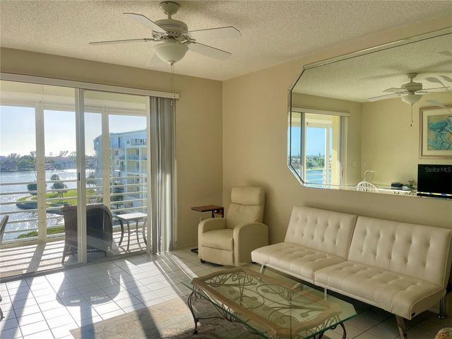 7872 SAILBOAT KEY BLVD S BOULEVARD S 504, South Pasadena, FL 33707