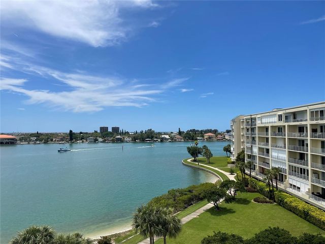 7872 SAILBOAT KEY BLVD S BOULEVARD S 504, South Pasadena, FL 33707