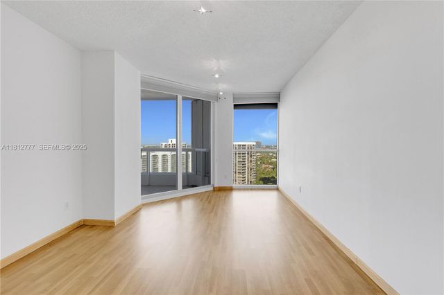 21055 Yacht Club Drive 2104, Aventura, FL 33180