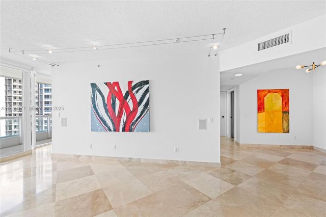 21055 Yacht Club Drive 2104, Aventura, FL 33180