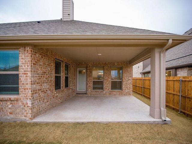 133 Winterwood Drive, Lavon, TX 75166