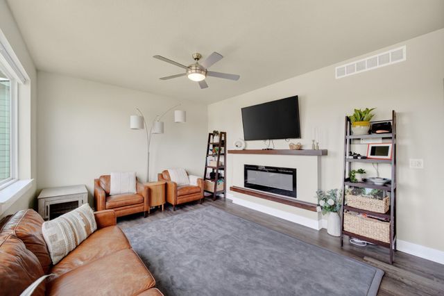 1001 NE 16th Street, Grimes, IA 50111