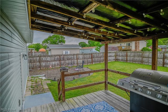 373 Lincoln Drive, Mineral Wells, WV 26150