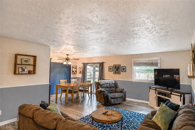373 Lincoln Drive, Mineral Wells, WV 26150