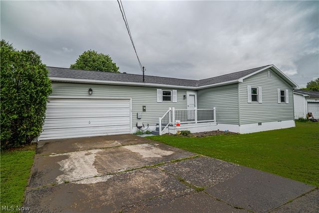 373 Lincoln Drive, Mineral Wells, WV 26150