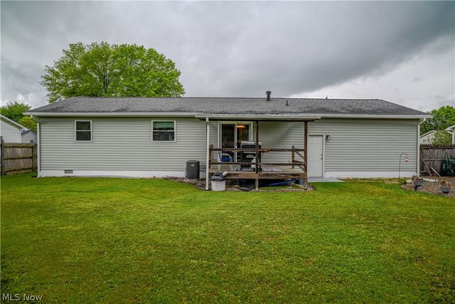 373 Lincoln Drive, Mineral Wells, WV 26150