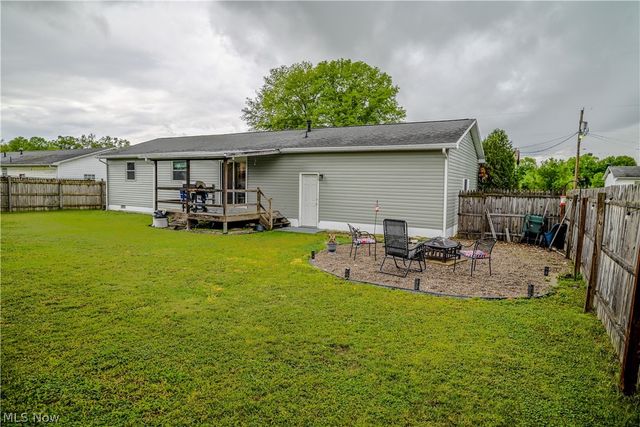 373 Lincoln Drive, Mineral Wells, WV 26150
