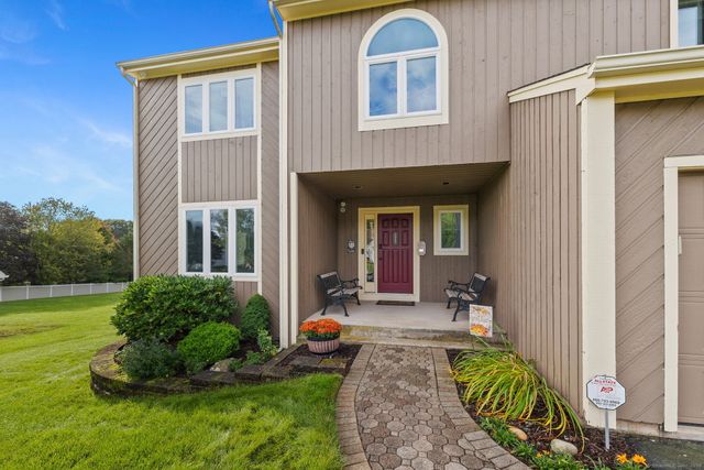 49 Pondview Lane, Bristol, CT 06010