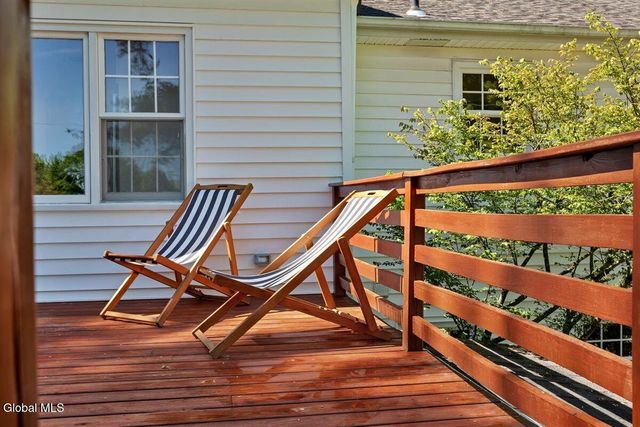 2307 Pine Ridge Road, Niskayuna, NY 12309