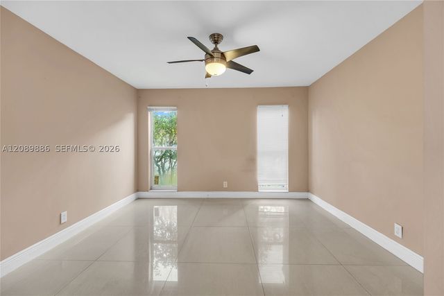 4848 NW 24th Ct 118, Lauderdale Lakes, FL 33313