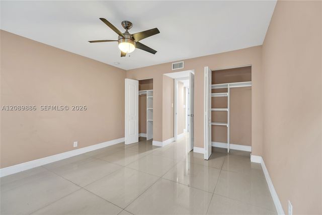 4848 NW 24th Ct 118, Lauderdale Lakes, FL 33313