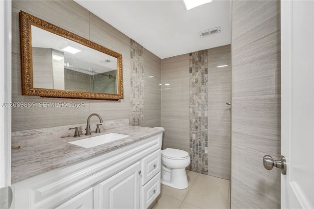 4848 NW 24th Ct 118, Lauderdale Lakes, FL 33313