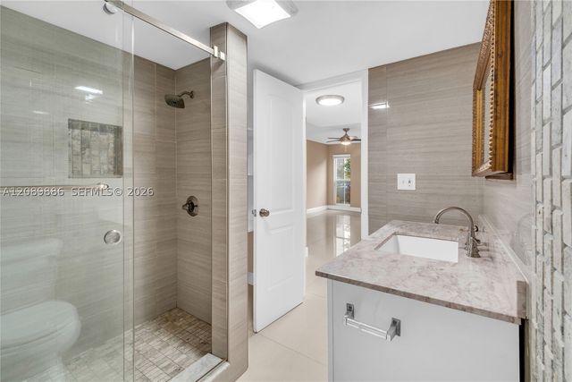 4848 NW 24th Ct 118, Lauderdale Lakes, FL 33313