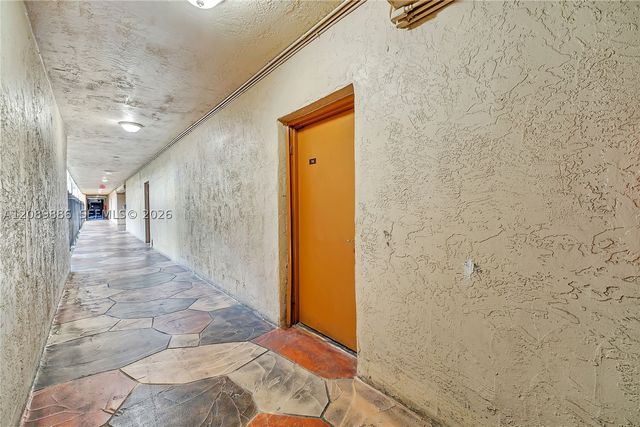 4848 NW 24th Ct 118, Lauderdale Lakes, FL 33313