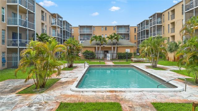 4848 NW 24th Ct 118, Lauderdale Lakes, FL 33313
