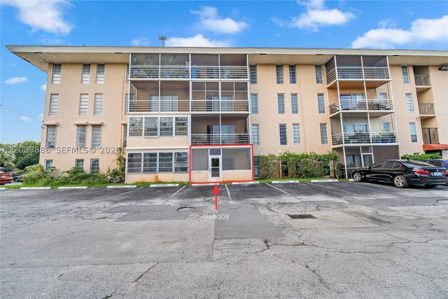 4848 NW 24th Ct 118, Lauderdale Lakes, FL 33313
