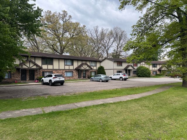 335, 375, 415 8th Avenue NW, Demotte, IN 46310