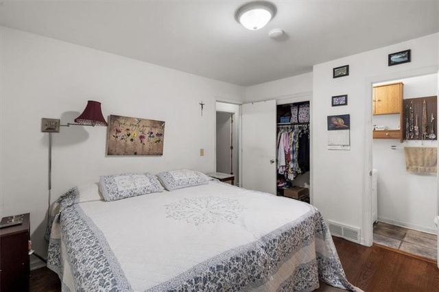 4910 N Spruce Avenue, Kansas City, MO 64119
