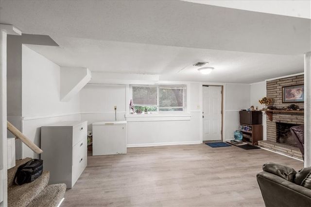 4910 N Spruce Avenue, Kansas City, MO 64119