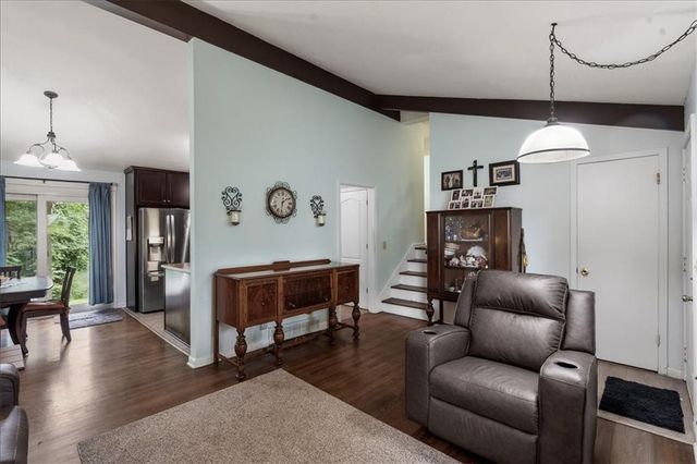 4910 N Spruce Avenue, Kansas City, MO 64119