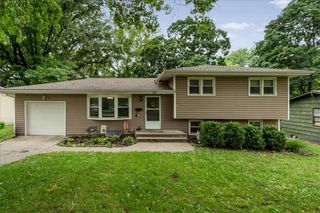 4910 N Spruce Avenue, Kansas City, MO 64119