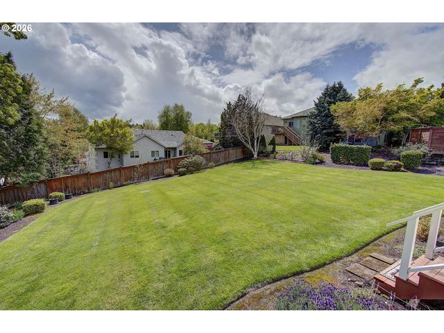 1615 SISTERS Ct, Salem, OR 97304