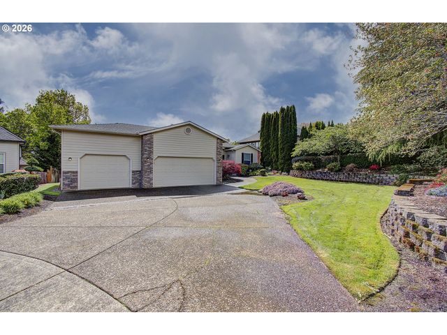 1615 SISTERS Ct, Salem, OR 97304