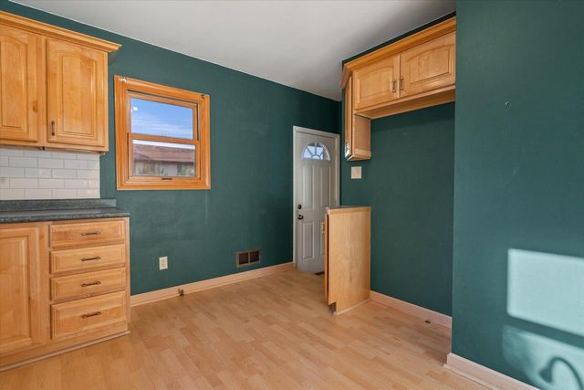 1353 S 110th STREET, West Allis, WI 53214