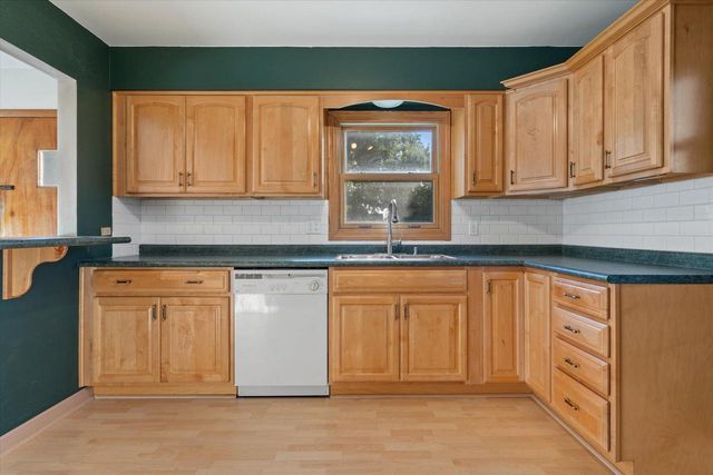 1353 S 110th STREET, West Allis, WI 53214