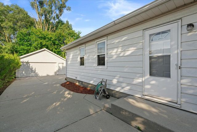 1353 S 110th STREET, West Allis, WI 53214