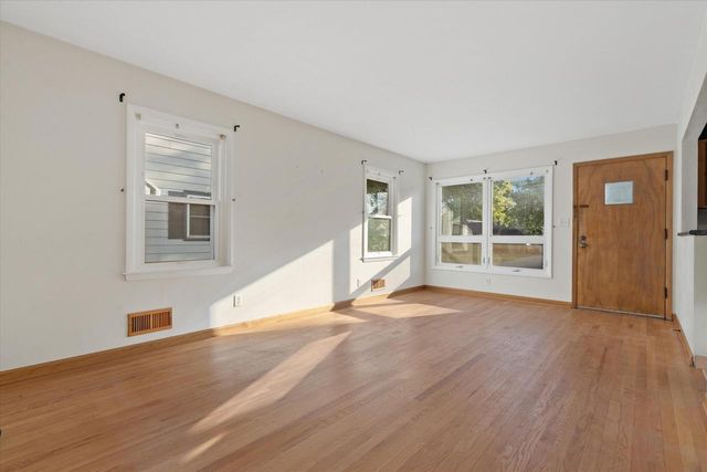 1353 S 110th STREET, West Allis, WI 53214