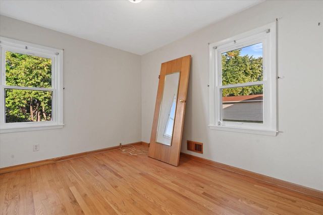 1353 S 110th STREET, West Allis, WI 53214