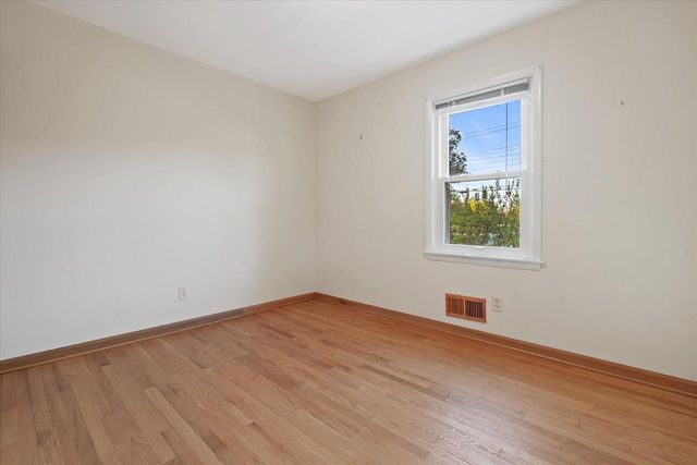 1353 S 110th STREET, West Allis, WI 53214