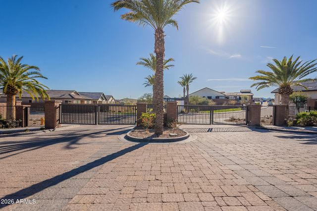851 E DEER CREEK Road, Phoenix, AZ 85048