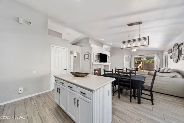 12323 N Kylene Canyon Drive, Oro Valley, AZ 85755