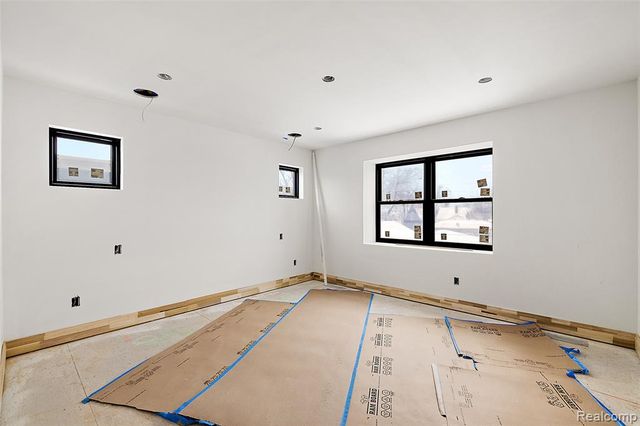 1368 Bennaville Avenue, Birmingham, MI 48009