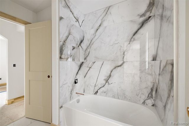 1368 Bennaville Avenue, Birmingham, MI 48009