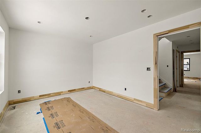 1368 Bennaville Avenue, Birmingham, MI 48009