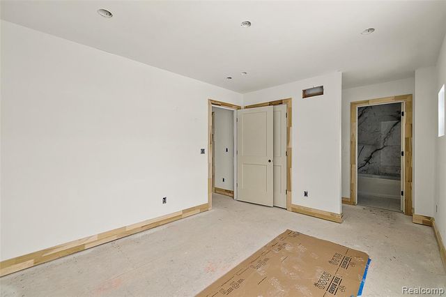 1368 Bennaville Avenue, Birmingham, MI 48009