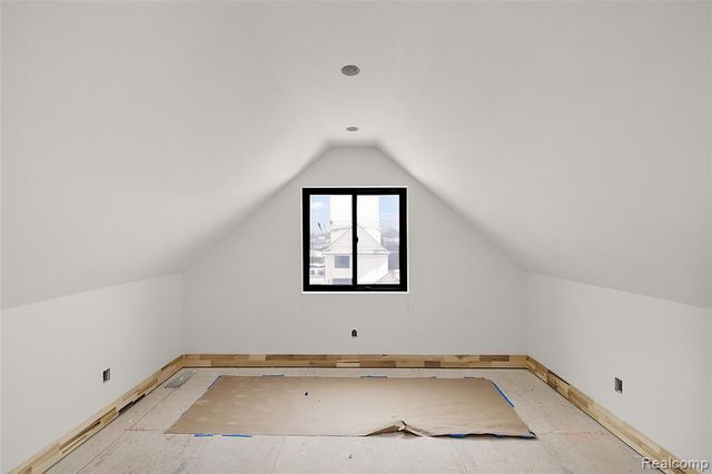 1368 Bennaville Avenue, Birmingham, MI 48009