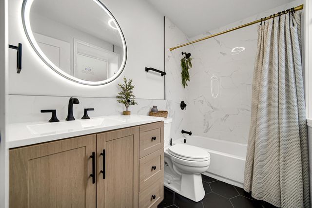 616 W 144th Street, East Chicago, IN 46312