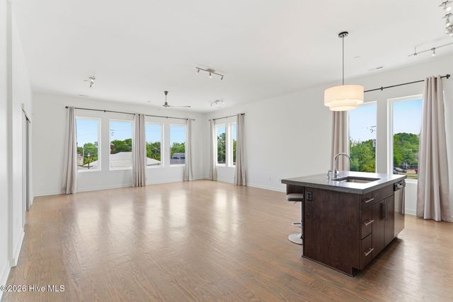 314 Davis Street Unit 301, Wilmington, NC 28401