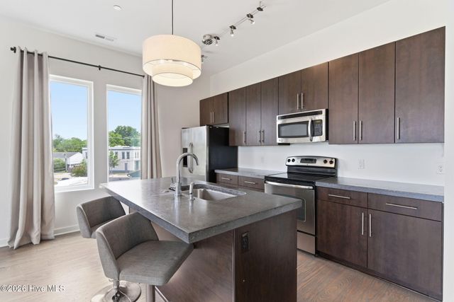 314 Davis Street Unit 301, Wilmington, NC 28401