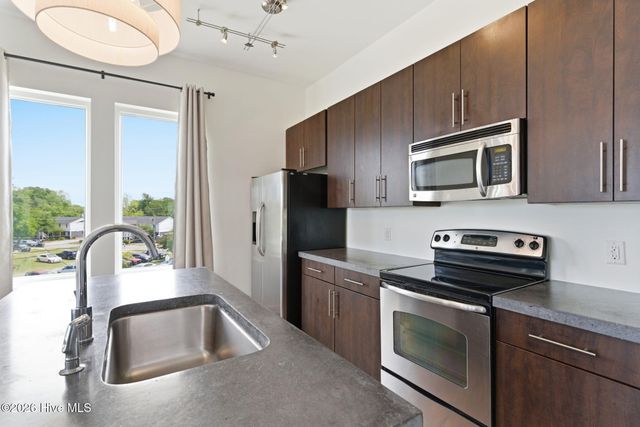 314 Davis Street Unit 301, Wilmington, NC 28401
