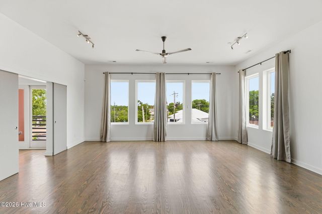 314 Davis Street Unit 301, Wilmington, NC 28401