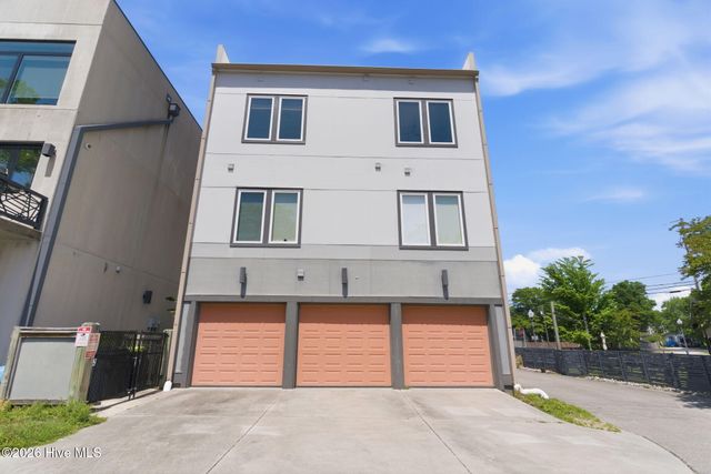 314 Davis Street Unit 301, Wilmington, NC 28401