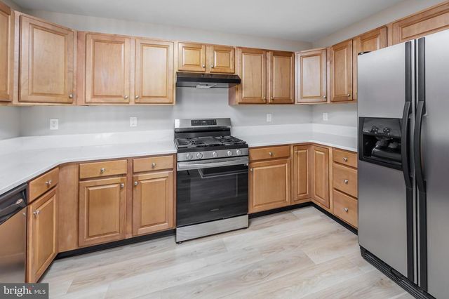 117 LIONHEART LN, West Deptford, NJ 08086