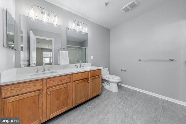 117 LIONHEART LN, West Deptford, NJ 08086