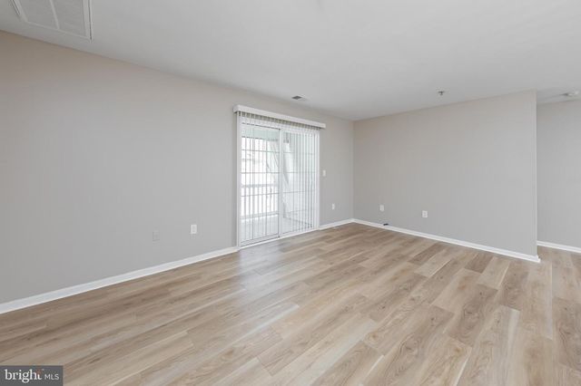 117 LIONHEART LN, West Deptford, NJ 08086